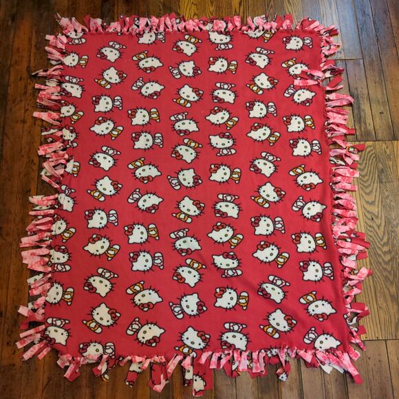 Hello Kitty Fleece Blanket Red Tasseled Size 57x49 All Over Print - Picture 2 of 5